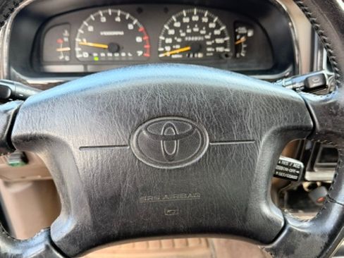 Used 1998 Toyota 4Runner SR5 w/ Sport Seat Pkg RWD image 12