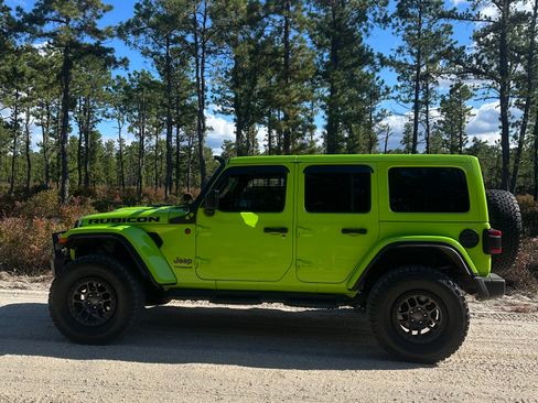 Used 2021 Jeep Wrangler Unlimited Rubicon w/ Xtreme Recon 35" Tire Package AWD/4WD image 20