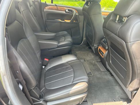 Used 2009 Buick Enclave CXL w/ Entertainment Package #4 image 15