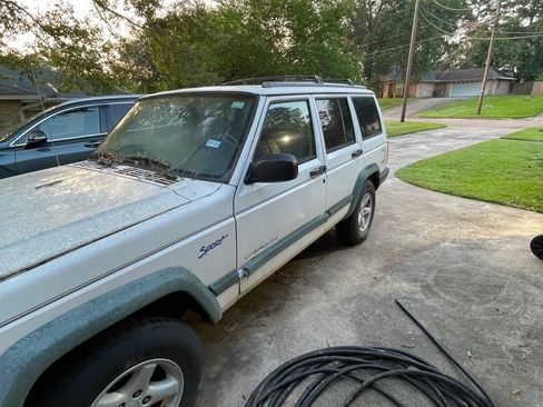 Used 1997 Jeep Cherokee Sport image 8