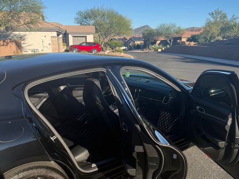 Used 2012 Porsche Panamera S image 10