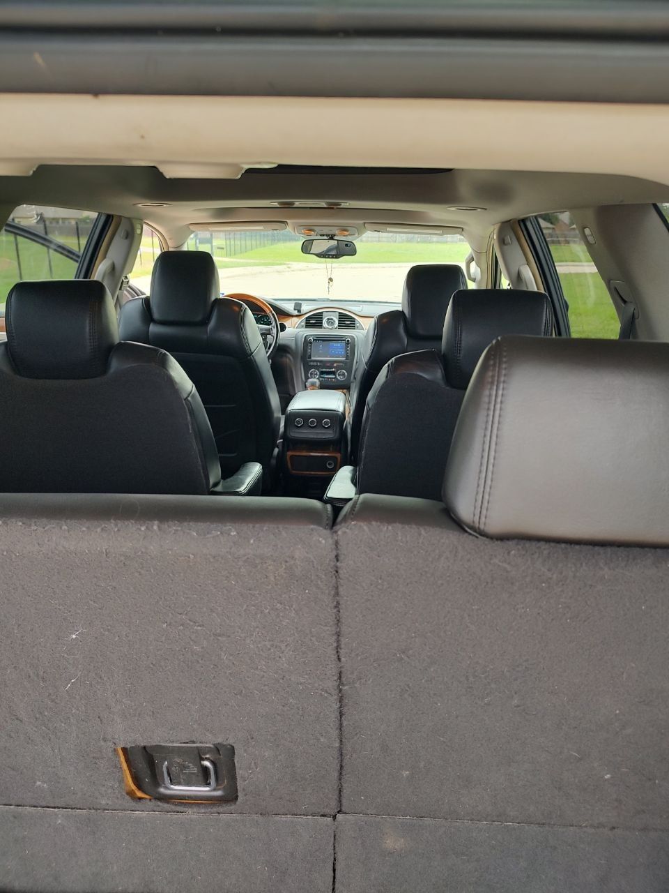 Used 2008 Buick Enclave CXL w/ Luxury Package FWD image 11