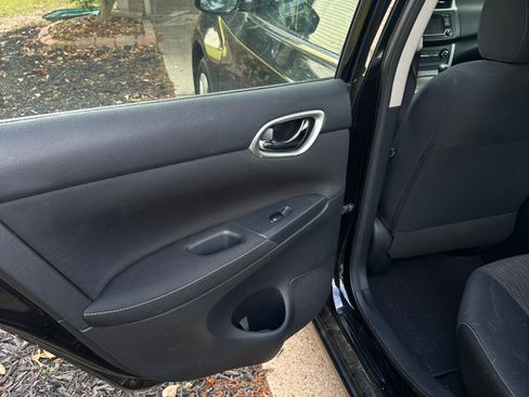 Used 2015 Nissan Sentra SV FWD image 15