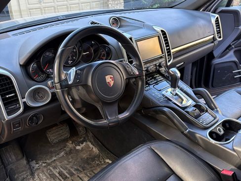 Used 2013 Porsche Cayenne Diesel AWD/4WD image 16