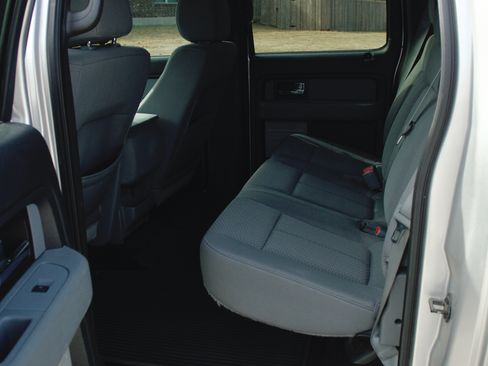 Used 2014 Ford F150 XLT w/ Equipment Group 302A Luxury image 13