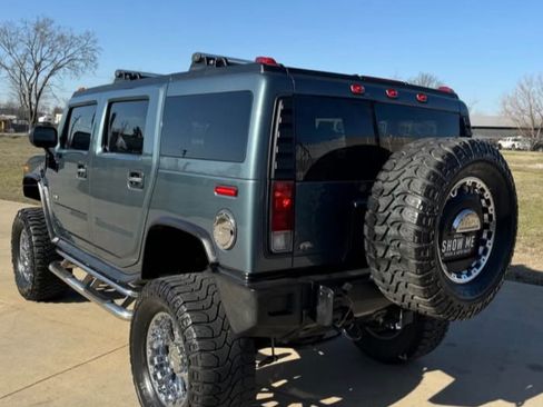 Used 2005 HUMMER H2 w/ Preferred Equipment Group AWD/4WD image 9