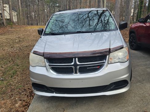 Used 2012 Dodge Grand Caravan SE image 6