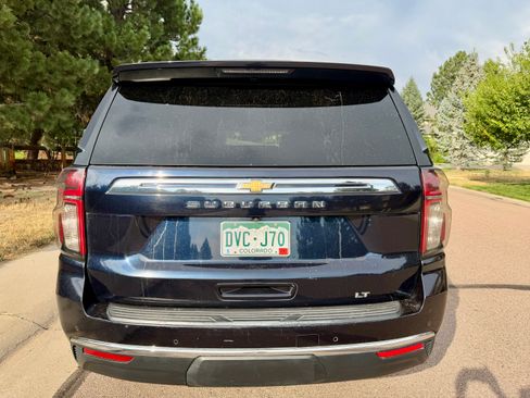 Used 2021 Chevrolet Suburban LT AWD/4WD image 8