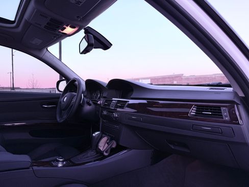 Used 2011 BMW 335i Sedan image 24