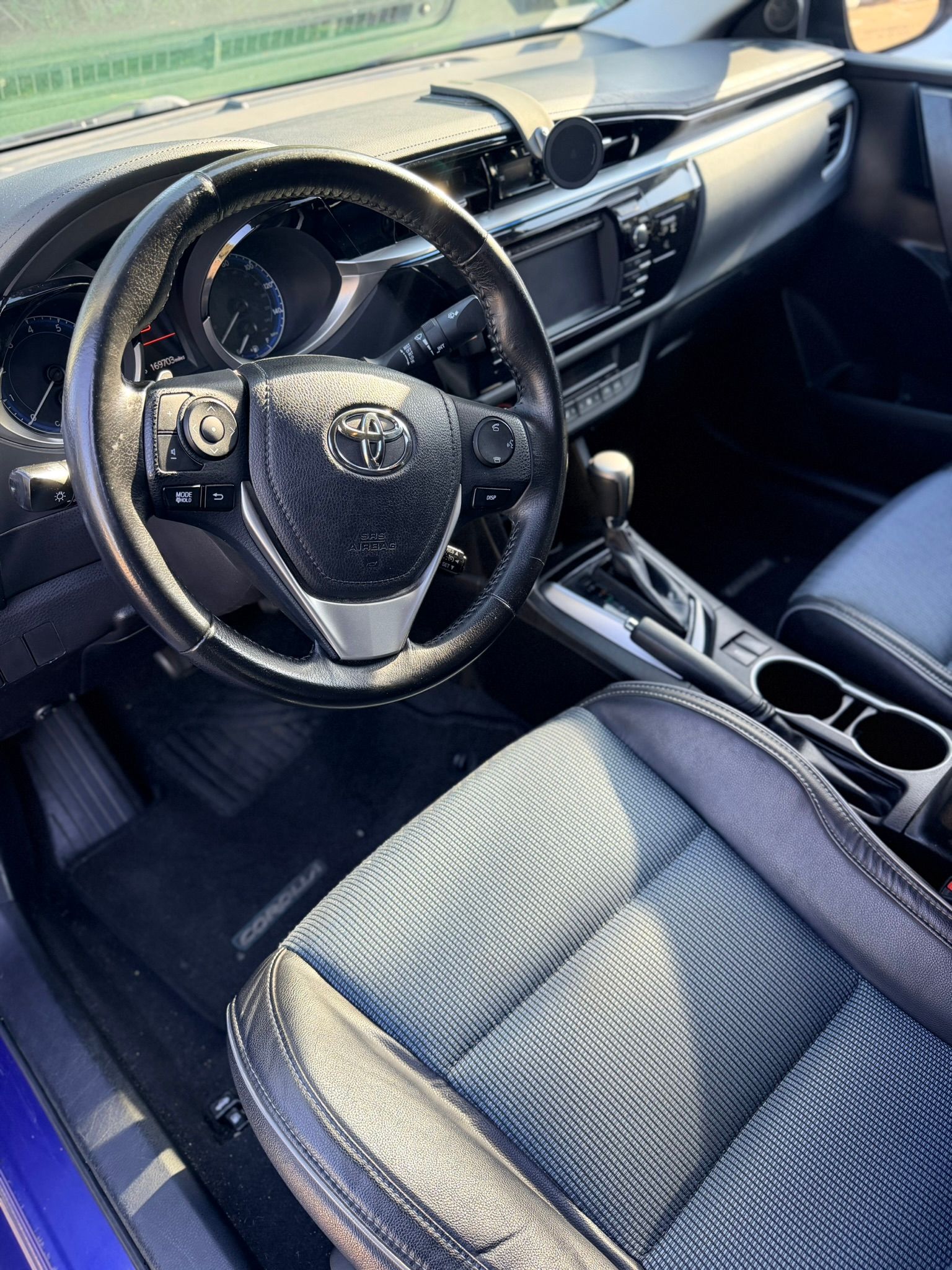 Used 2016 Toyota Corolla S FWD image 18
