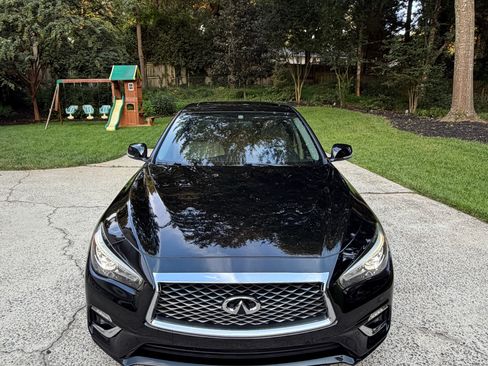 Used 2018 INFINITI Q50 Luxe w/ Essential Package (3.0T Luxe) RWD image 2