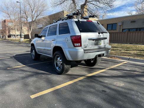 Used 2008 Jeep Grand Cherokee Overland image 2