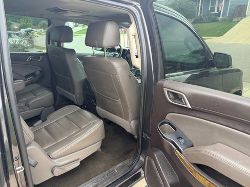 Used 2017 GMC Yukon XL Denali w/ Open Road Package RWD image 29