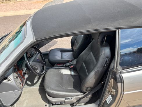 Used 2002 Saab 9-3 SE image 16