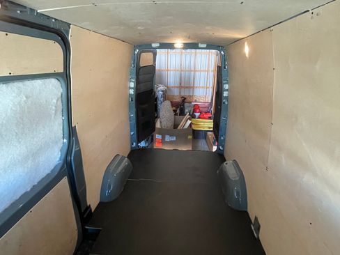 Used 2021 Mercedes-Benz Sprinter 2500 image 17