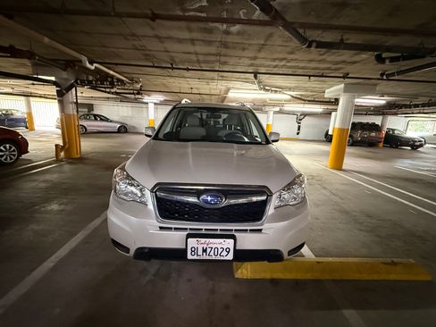 Used 2015 Subaru Forester 2.5i Premium AWD/4WD image 20