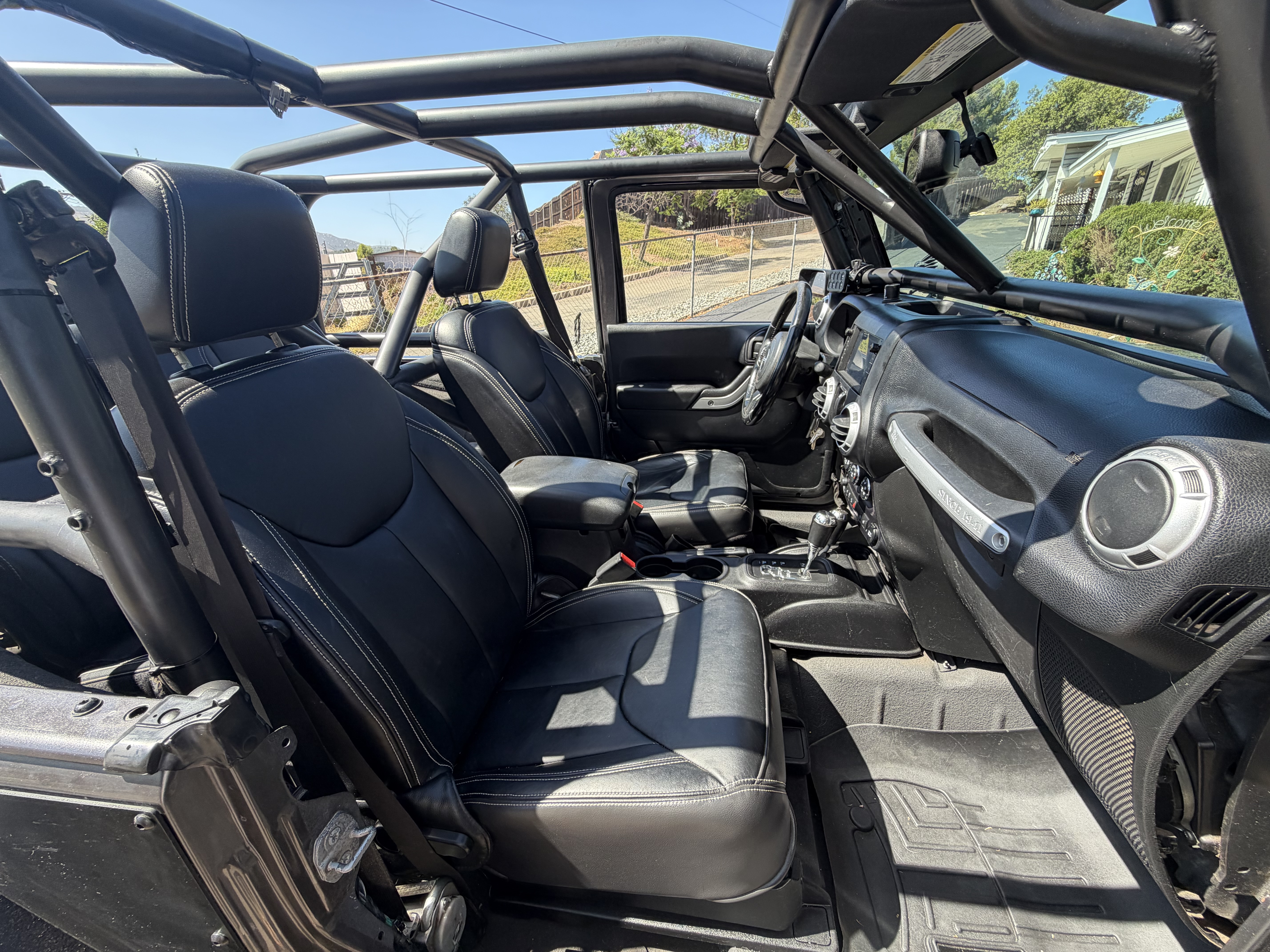 Used 2014 Jeep Wrangler Rubicon w/ Power Convenience Group AWD/4WD image 16