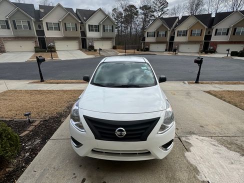 Used 2015 Nissan Versa S image 1