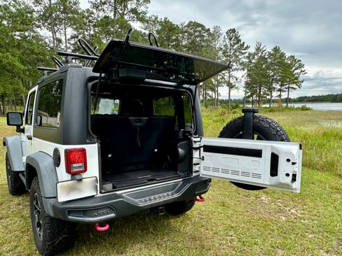 Used 2014 Jeep Wrangler Rubicon image 18