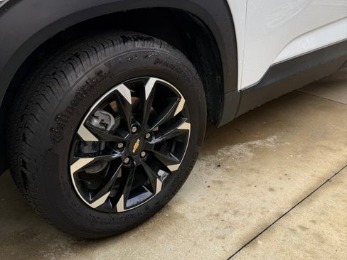 Used 2022 Chevrolet TrailBlazer LT w/ Confidence II Package image 13