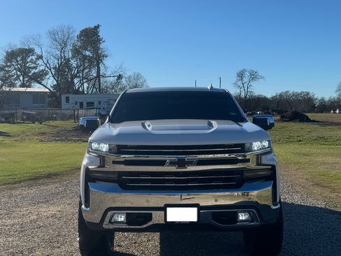 Used 2019 Chevrolet Silverado 1500 LTZ w/ LTZ Premium Package image 6