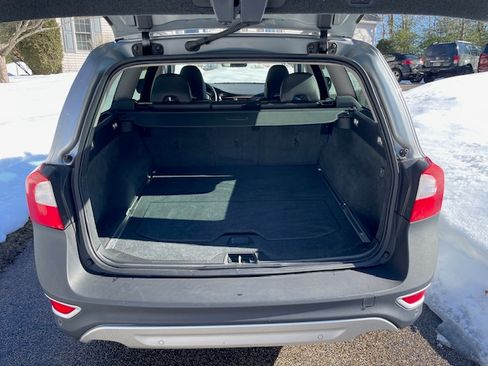 Used 2010 Volvo XC70 3.2 image 5