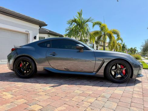 Used 2025 Toyota GR86 Premium w/ Performance Package RWD image 11