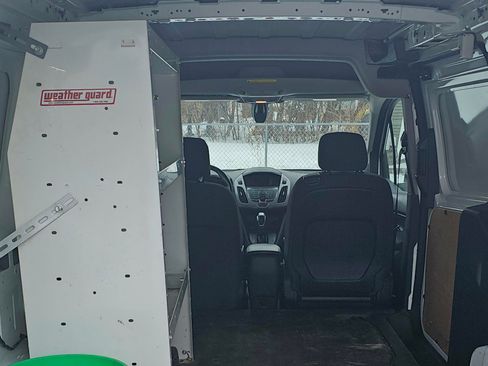 Used 2016 Ford Transit Connect XLT image 7
