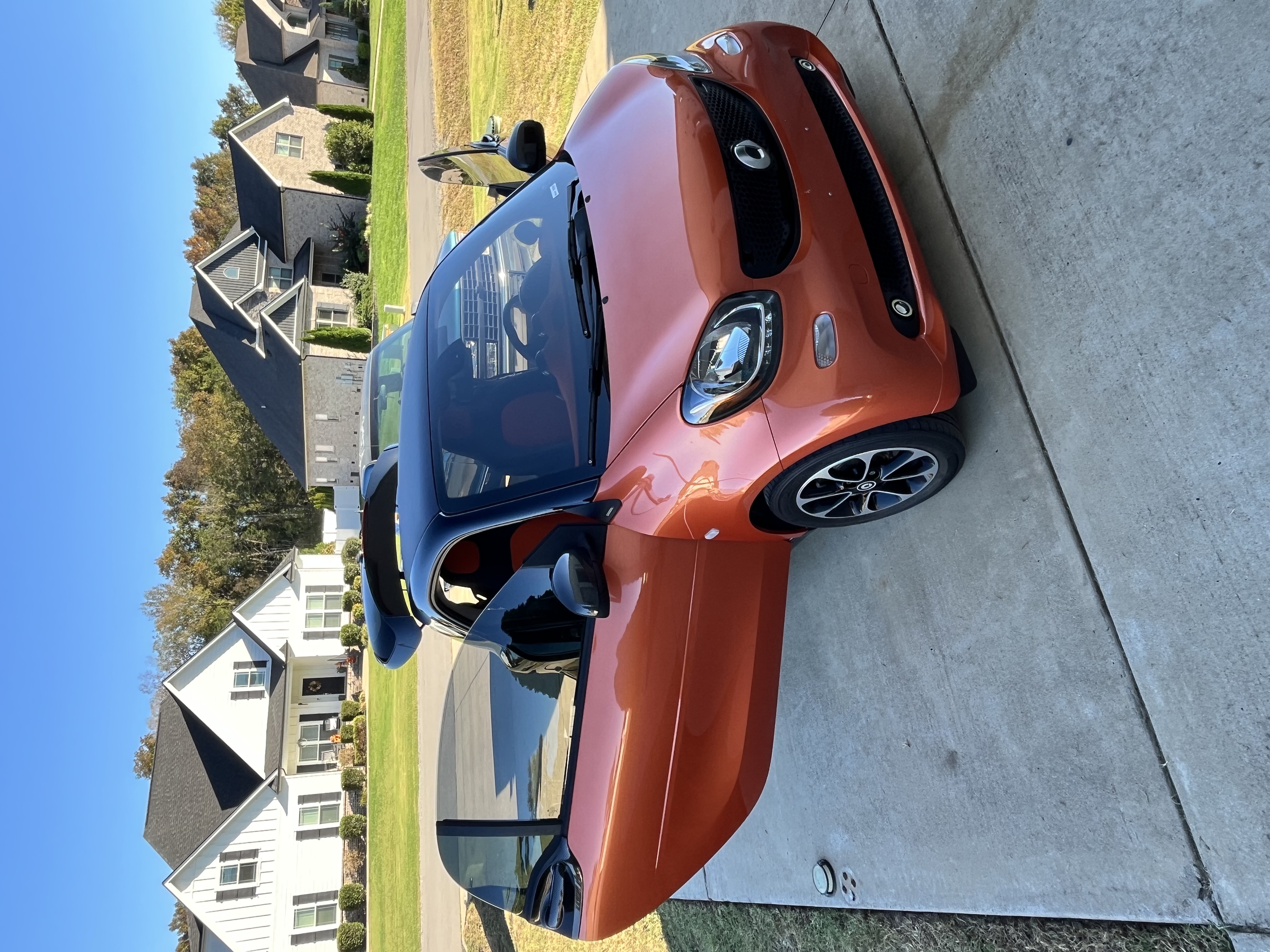 Used 2016 smart fortwo passion RWD image 1