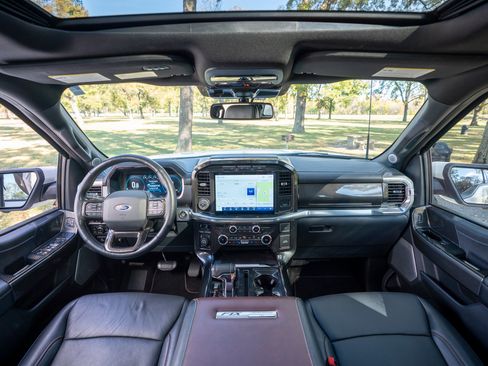 Used 2022 Ford F150 Lariat w/ Equipment Group 502A High image 19