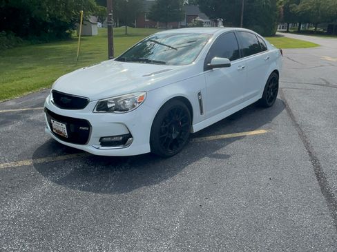 Used 2017 Chevrolet SS RWD image 14