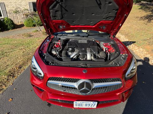 Used 2017 Mercedes-Benz SL 550 image 13