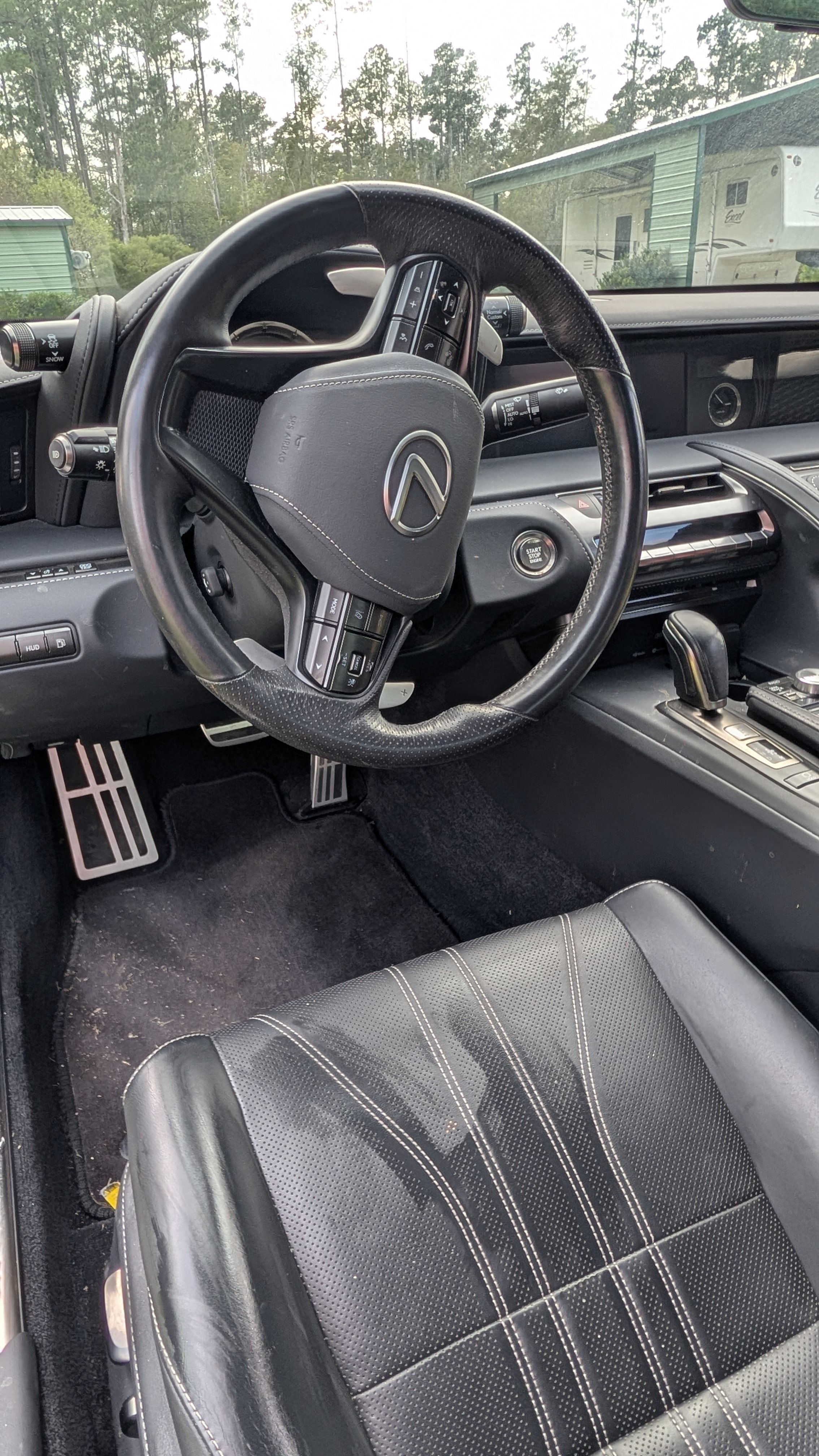 Used 2018 Lexus LC 500 Coupe w/ Touring Package RWD image 16