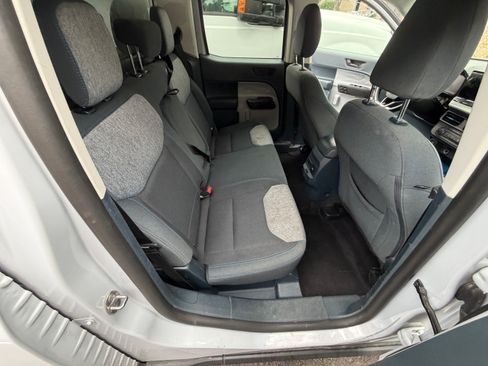 Used 2025 Ford Maverick XLT w/ Equipment Group 301A AWD/4WD image 26
