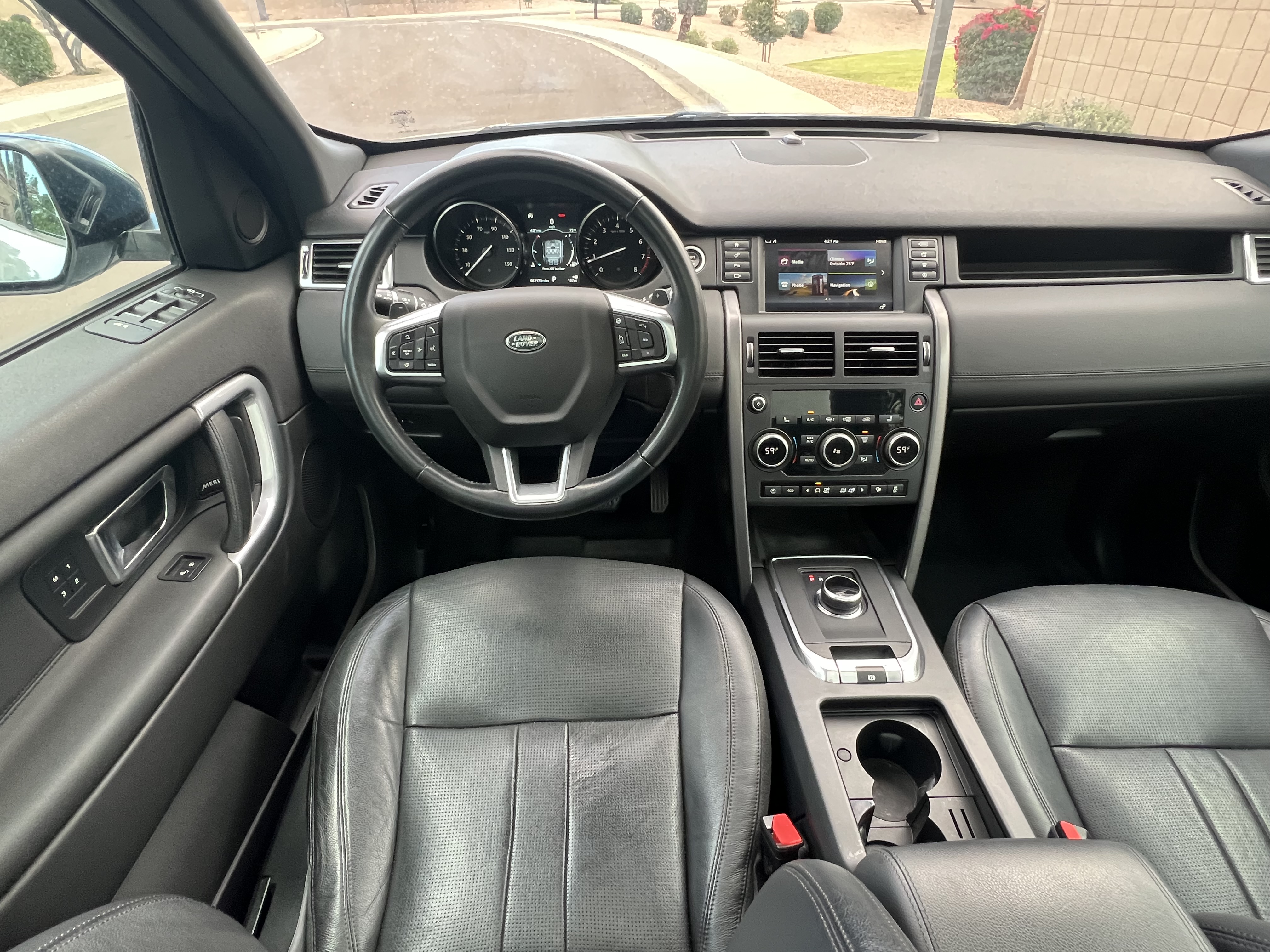 Used 2019 Land Rover Discovery Sport AWD/4WD image 9