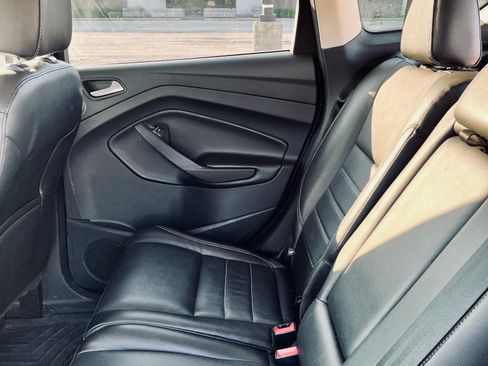 Used 2014 Ford Escape Titanium FWD image 16