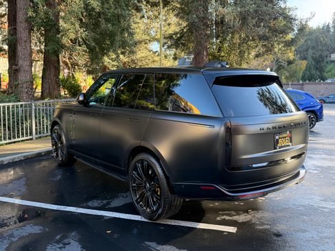 Used 2024 Land Rover Range Rover Autobiography image 22