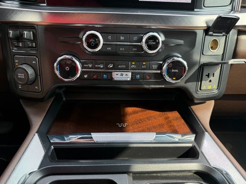 Used 2024 Ford F250 King Ranch w/ FX4 Off-Road Package image 13