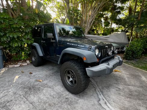Used 2008 Jeep Wrangler Rubicon w/ Dual Top Group image 2