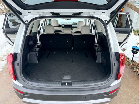 Used 2021 Kia Telluride EX image 23