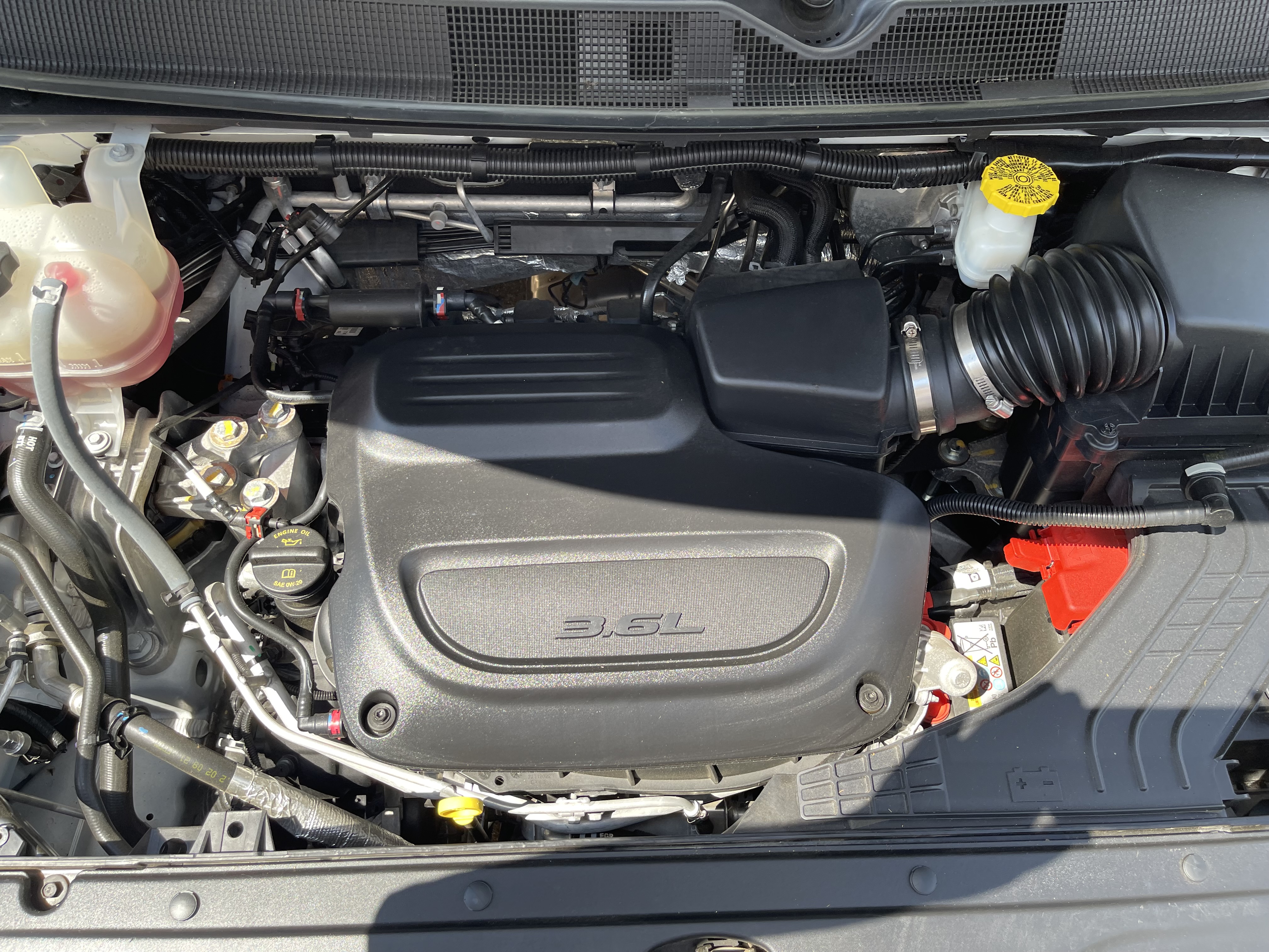 Used 2022 Chrysler Voyager LX FWD image 11