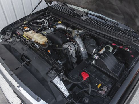 Used 2002 Ford F350 4x4 Crew Cab Super Duty image 9