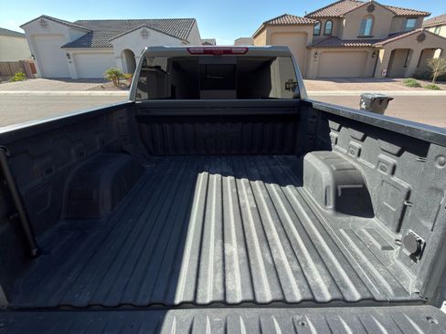 Used 2025 GMC Sierra 1500 AT4X image 18