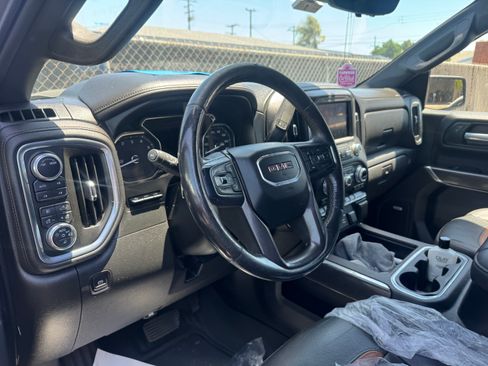 Used 2021 GMC Sierra 1500 AT4 w/ AT4 Premium Package AWD/4WD image 16