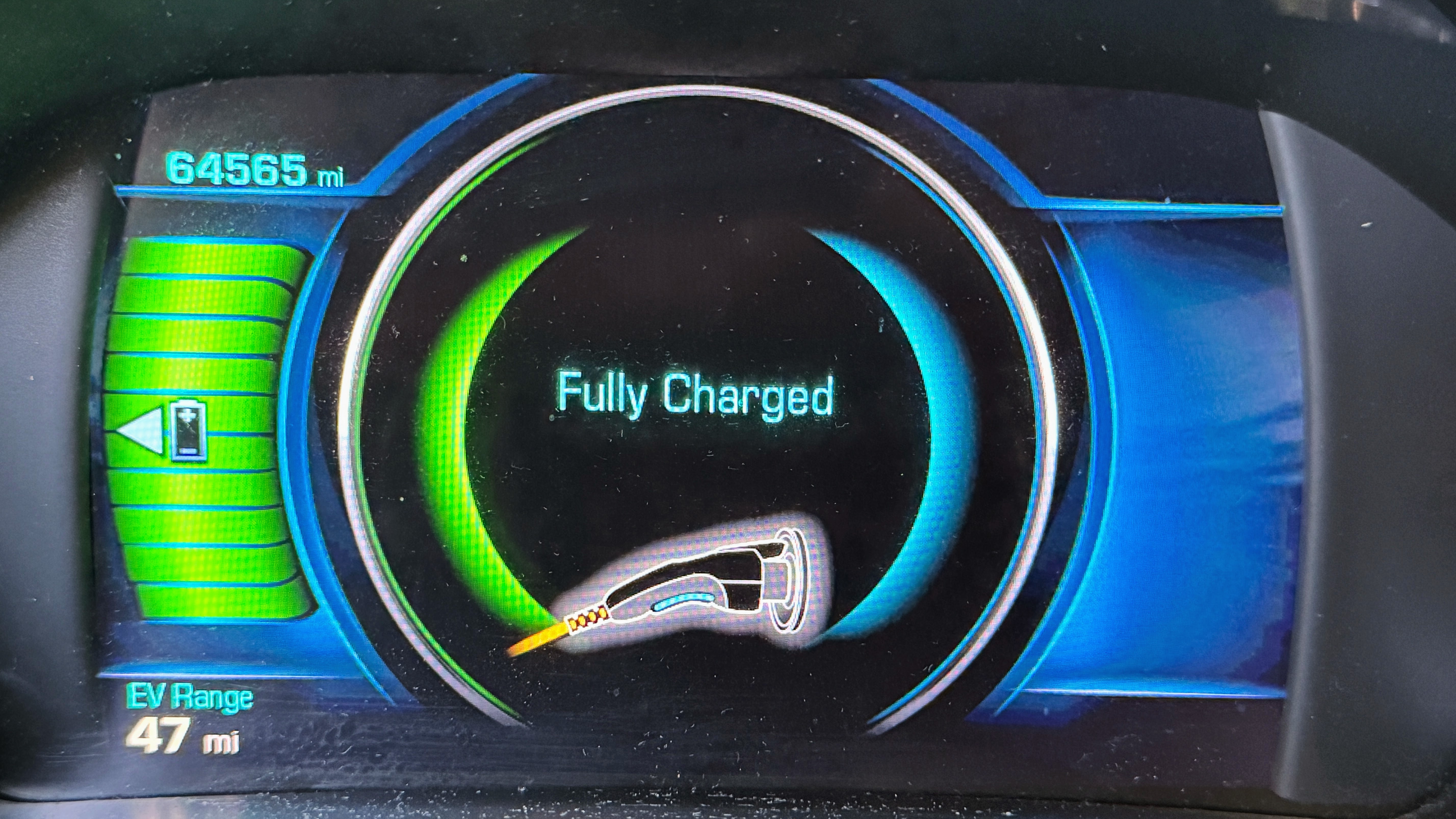 Used 2017 Chevrolet Volt Premier w/ Driver Confidence II Package FWD image 2