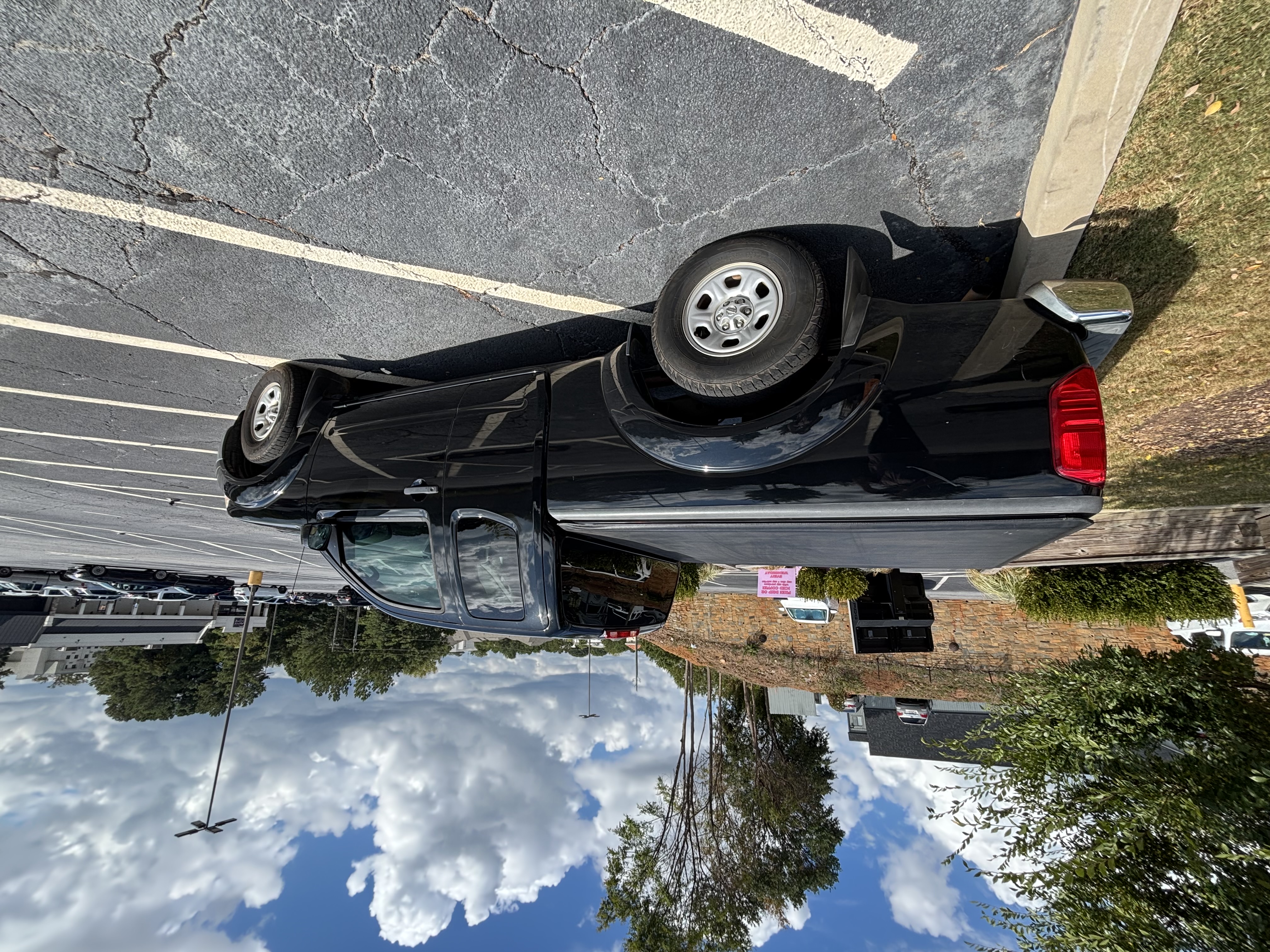 Used 2016 Nissan Frontier S RWD image 5