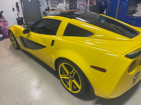 Used 2006 Chevrolet Corvette Z06 w/ Preferred Equipment Group RWD image 5
