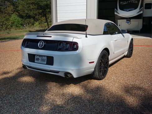Used 2013 Ford Mustang Premium w/ Electronics Pkg RWD image 6