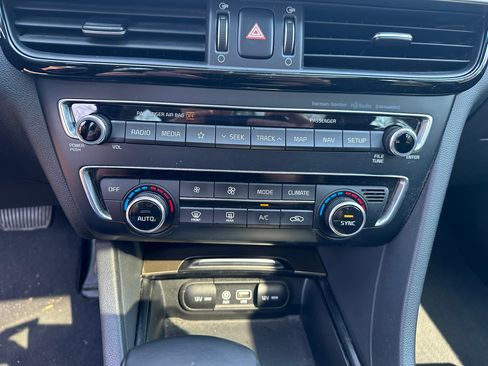 Used 2019 Kia Optima SX image 19