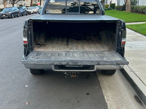Used 2005 Ford F150 XLT RWD image 5